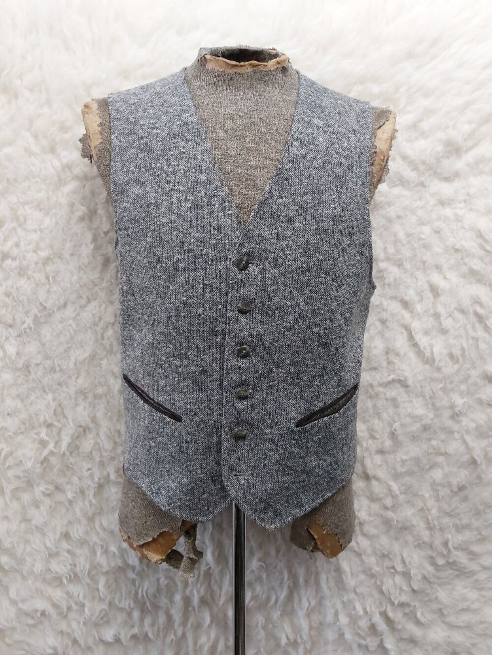 Black Brown Man's Wool Blend Classic Grey Herringbone Tweed Vest Five-Button M